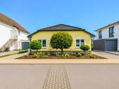 Vorstadt-Bungalow mit gepflegten Garten - Traumhafter barrierefreier Bungalow in Bergheim - Modernes Wohnen ohne Hindernisse!