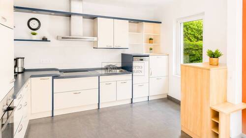 Küche mit Fenster - 