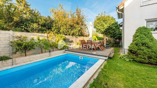 Pool 2 - 