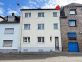 Titelbild - Bezugsfreies 3-Familienhaus, geeignet als Mehrgenerationenwohnen in zentraler Würselener-Wohnlage