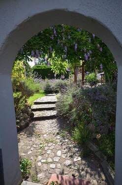 Garten Eingang - 4 Zimmer Einfamilienhaus in Mittenwalde