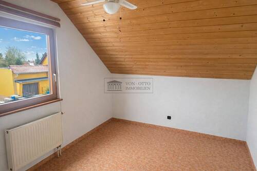 Kinderzimmer/Homeoffice - 