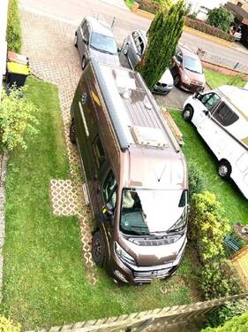 Blick auf die Stellplätze - 