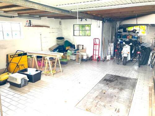 Garage mit Grube - 