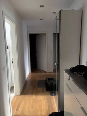 Flur - 2 Zimmer Etagenwohnung zum Kaufen in Stuttgart