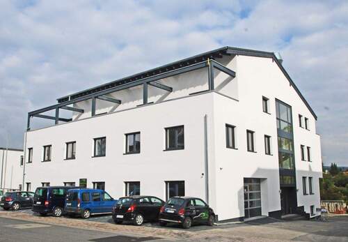 Ansicht Vorderseite - MTI commercial - Modernes Gewerbeobjekt mit Betriebswohnungen