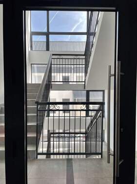 Haupt-Treppenhaus - Büro in Bad Homburg zum Kaufen