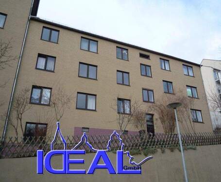 Fassade - IDEAL - Familie oder WG gesucht