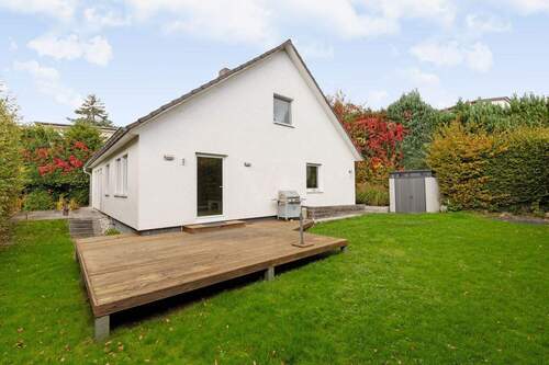 Außenansicht - 5 Zimmer Einfamilienhaus zum Kaufen in Königstein im Taunus