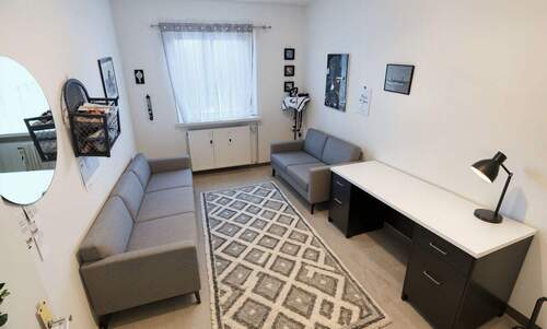 Gästezimmer Möblierungsbeispiel (KI generiert) - 