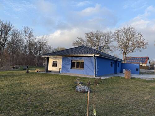 Design ohne Titel - 2026-04-01T165532.388.jpg - Bungalow mit 130,00 m&sup2; in Zechin zum Kaufen