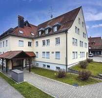Gepflegte 2-Zimmerwohnung mit moderner Küche und TG-Stellplatz in zentraler Lage in Isny im Allgäu