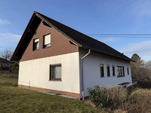 Seitenansicht - 5 Zimmer Einfamilienhaus in Steimel-Sensenbach