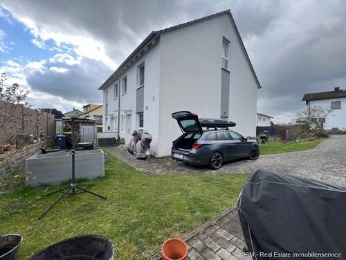 Rosbach Seite - 5 Zimmer Doppelhaushälfte zum Kaufen in Rosbach vor der Höhe