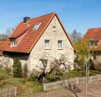 Eldingen - Einfamilienhaus im Dornröschenschlaf - mit großem Garten und Obstbäumen neu entdecken!