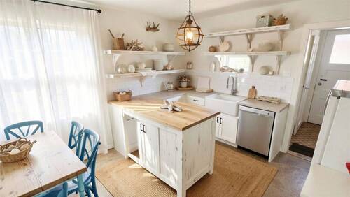 EG Küche Möblierungsvorschlag - (KI generiert) - 