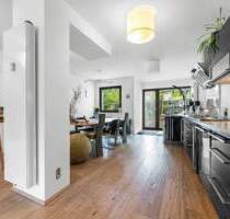 Gehobene Ausstattung und barrierearm: Großzügige 4-Zimmer-Wohnung mit Garten in Bestlage von Refrath - Bergisch Gladbach