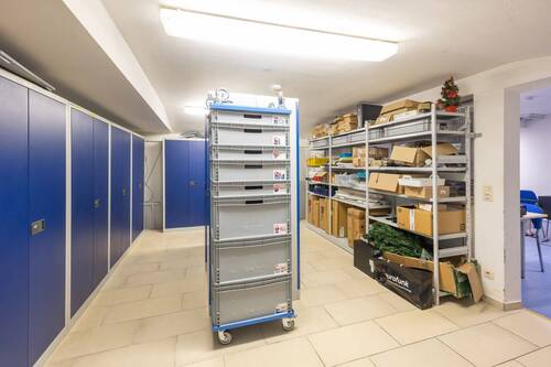Keller oder Lagerraum - 