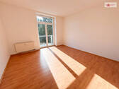 Wohn-Schafzimmer - 1-Raum-Wohnung mit Balkon in ruhiger Lage von Bad-Schlema