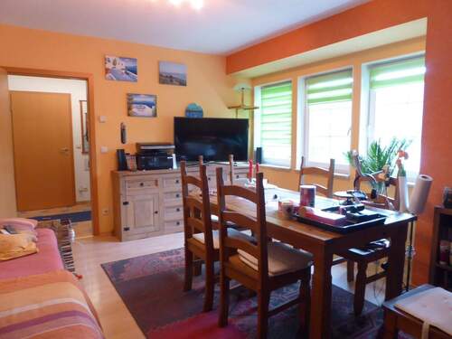 Zimmer 2 - 