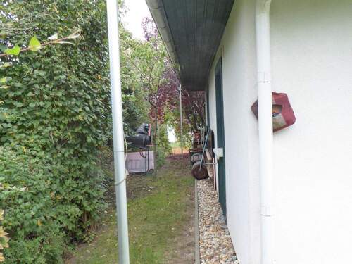 Seitliche Gebäudenansicht - 