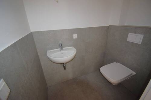Gäste-WC - Etagenwohnung mit 127,50 m² in Geestland-Langen zur Miete