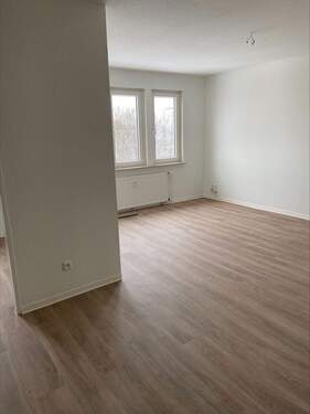 Küche _ Wohnzimmer Rathausallee 119 DG.jpeg - Etagenwohnung mit 44,40 m&sup2; in Norderstedt zur Miete