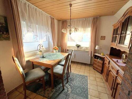 Esszimmer neben der Küche - 