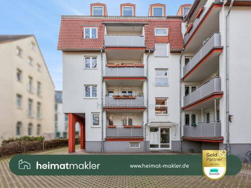 Rückansicht - Lichtdurchflutet & zentrumsnah - 3-Zimmer mit Balkon am Felsenkeller