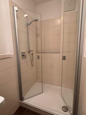 übergroße Dusche - 