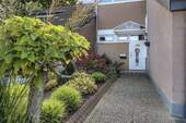 Eingangsbereich - 4 Zimmer Reihenmittelhaus zum Kaufen in Bielefeld