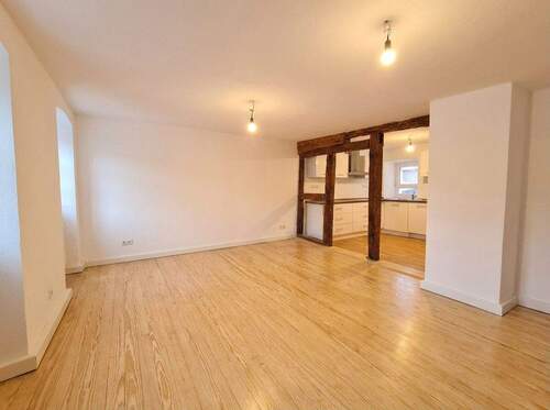 Wohnzimmer - 2 Zimmer Etagenwohnung zur Miete in Neidenstein