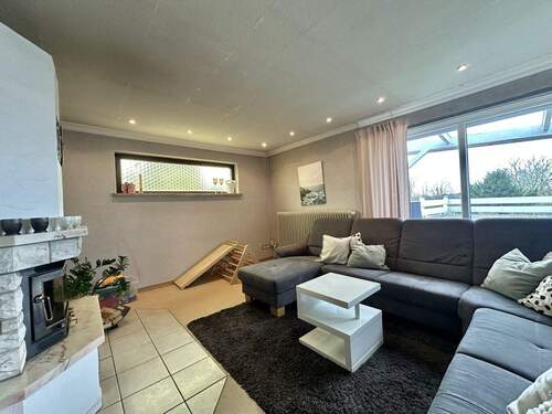 Viel Fensterflächen im WZ - 