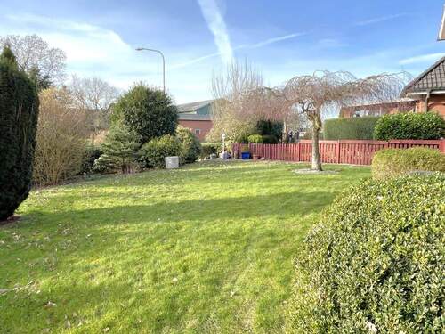 Vorgarten Ansicht II - 