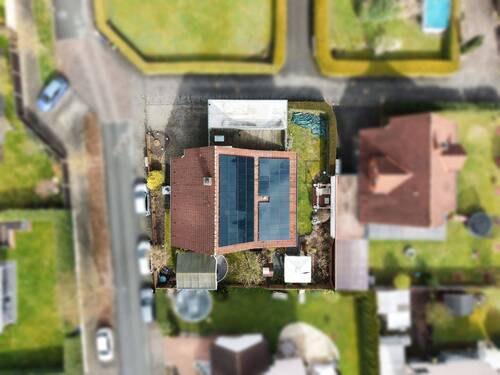 Vogelperspektive - 6 Zimmer Einfamilienhaus zum Kaufen in Bielefeld