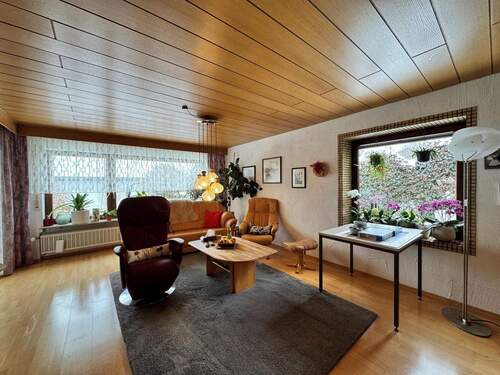 Wohnzimmer Erdgeschoss - 6 Zimmer Einfamilienhaus in Nattheim