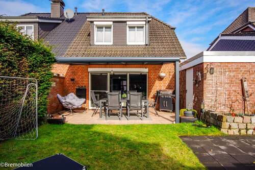 Rückansicht Haus - 4 Zimmer Doppelhaushälfte zum Kaufen in Oyten