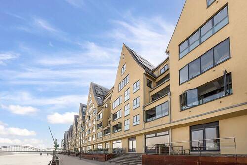 Aussenansicht - Exklusive 4-Zimmer-Wohnung mit Rheinblick im denkmalgeschützten 'Siebengebirge' - Rheinauhafen Köln