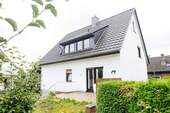 Haus Rückseite - 6 Zimmer Mehrfamilienhaus, Wohnhaus zum Kaufen in Osnabrück