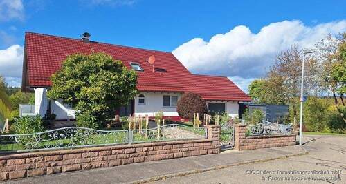 Hausansicht - 9 Zimmer Einfamilienhaus in Waldbrunn Odenwald