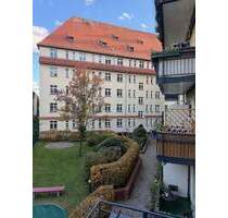 Helle 2-Zimmer-Wohnung am Bischofsplatz - Balkon, Tageslichtbad & Bezugsfrei! - Dresden Leipziger Vorstadt