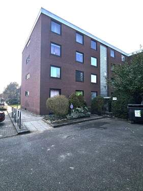 Außen - 4 Zimmer Etagenwohnung zum Kaufen in Oststeinbek