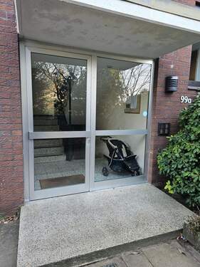 Eingang - Etagenwohnung mit 95,00 m&sup2; in Oststeinbek zum Kaufen