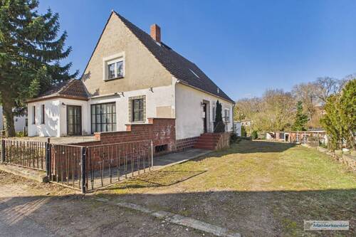 Fassadenansicht - Zuhause am See - mit Raum für neue Ideen