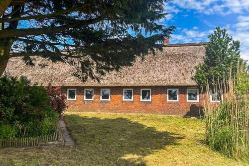 Blick zum Haus - Freiheit - Landleben - Platz für Werkstatt, Hobby und Gartenträume!