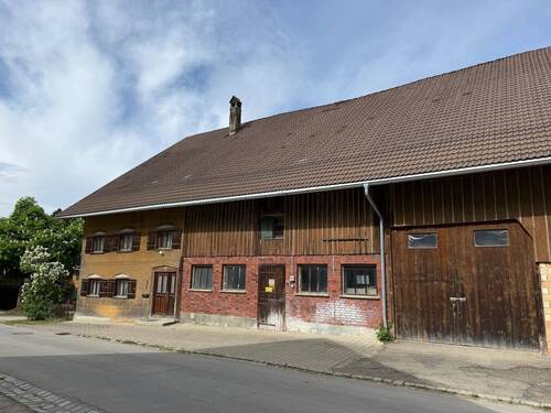 Gebäudeansicht - 9 Zimmer Bauernhaus, Landhaus in Isny im Allgäu