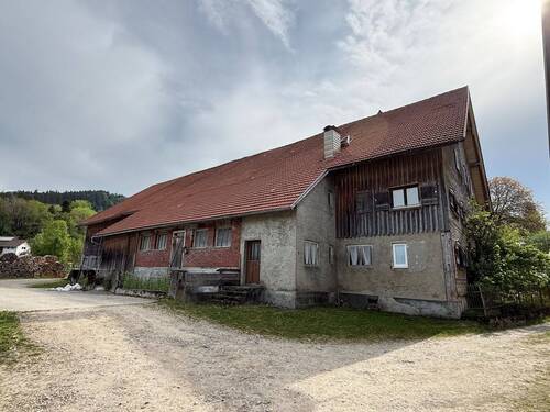 Gebäudeansicht - Bauernhaus, Landhaus mit 224,00 m&sup2; in Isny im Allgäu zum Kaufen
