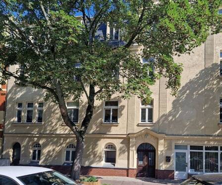 Hausansicht - 3 Zimmer Etagenwohnung in Halle (Saale)
