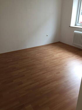 Zimmer 2 - Etagenwohnung mit 50,00 m² in Mainz zur Miete