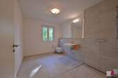 Badezimmer - Etagenwohnung mit 89,00 m² in Weil am Rhein zum Kaufen